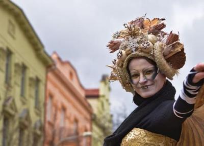 فستیوال ماسوپوست با چشمانتان بازی می نماید! فستیوال ماسوپوست با چشمانتان بازی می نماید!