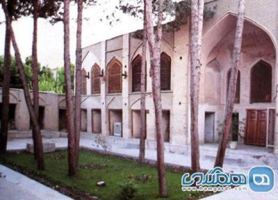 خانه مارتا پیترز یکی از خانه های تاریخی اصفهان به شمار می رود خانه مارتا پیترز یکی از خانه های تاریخی اصفهان به شمار می رود